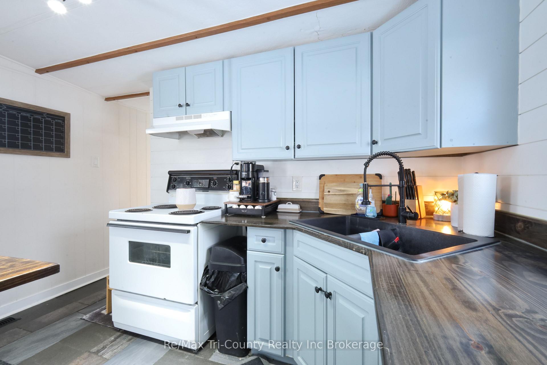 Photo 6 of 10085 Culloden Rd (Oak St Unit 210), Bayham, Rural Bayham — HOMEH