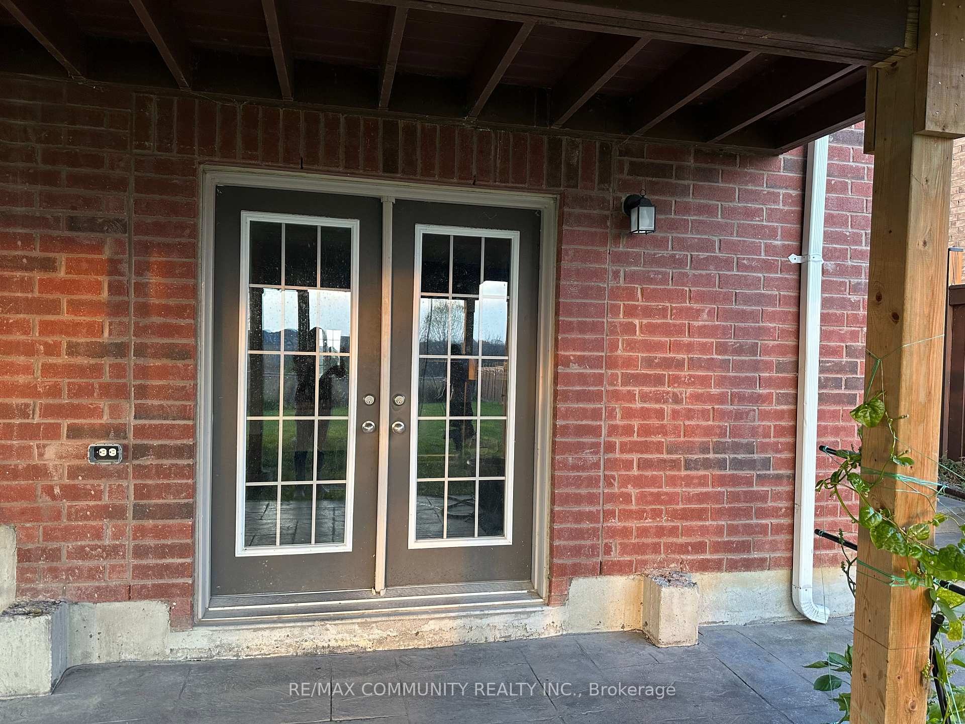 Photo 1 of 243 Cosgrove Drive, Oshawa, Windfields — HOMEH