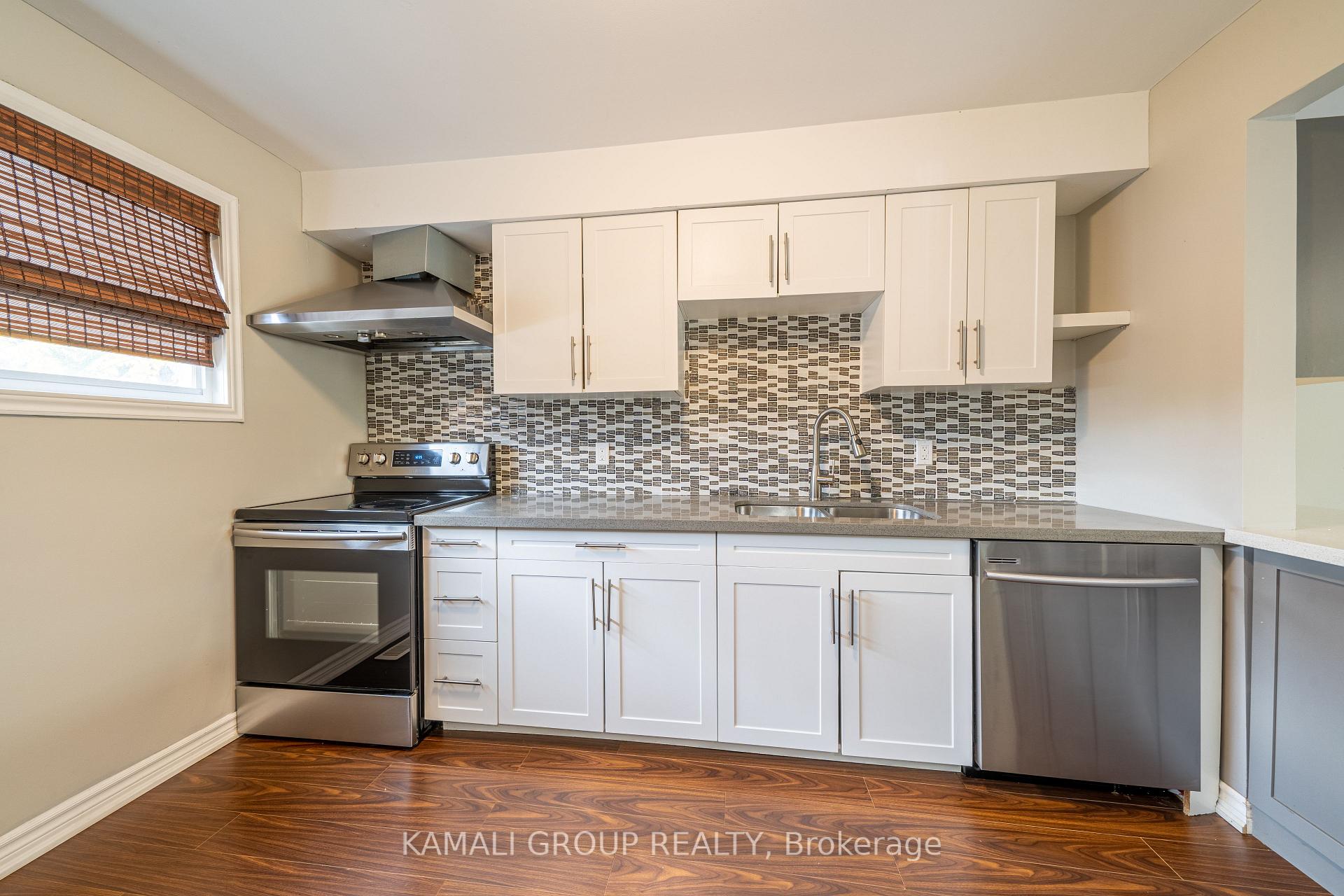 Photo 8 of 913 Carnaby Crescent, Oshawa, Centennial — HOMEH