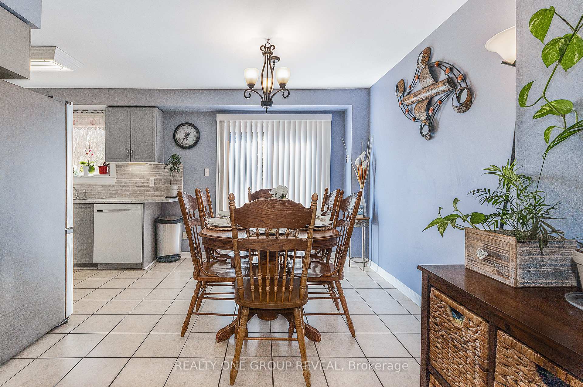 Photo 11 of 17 Pinebrook Crescent, Whitby, Williamsburg — HOMEH