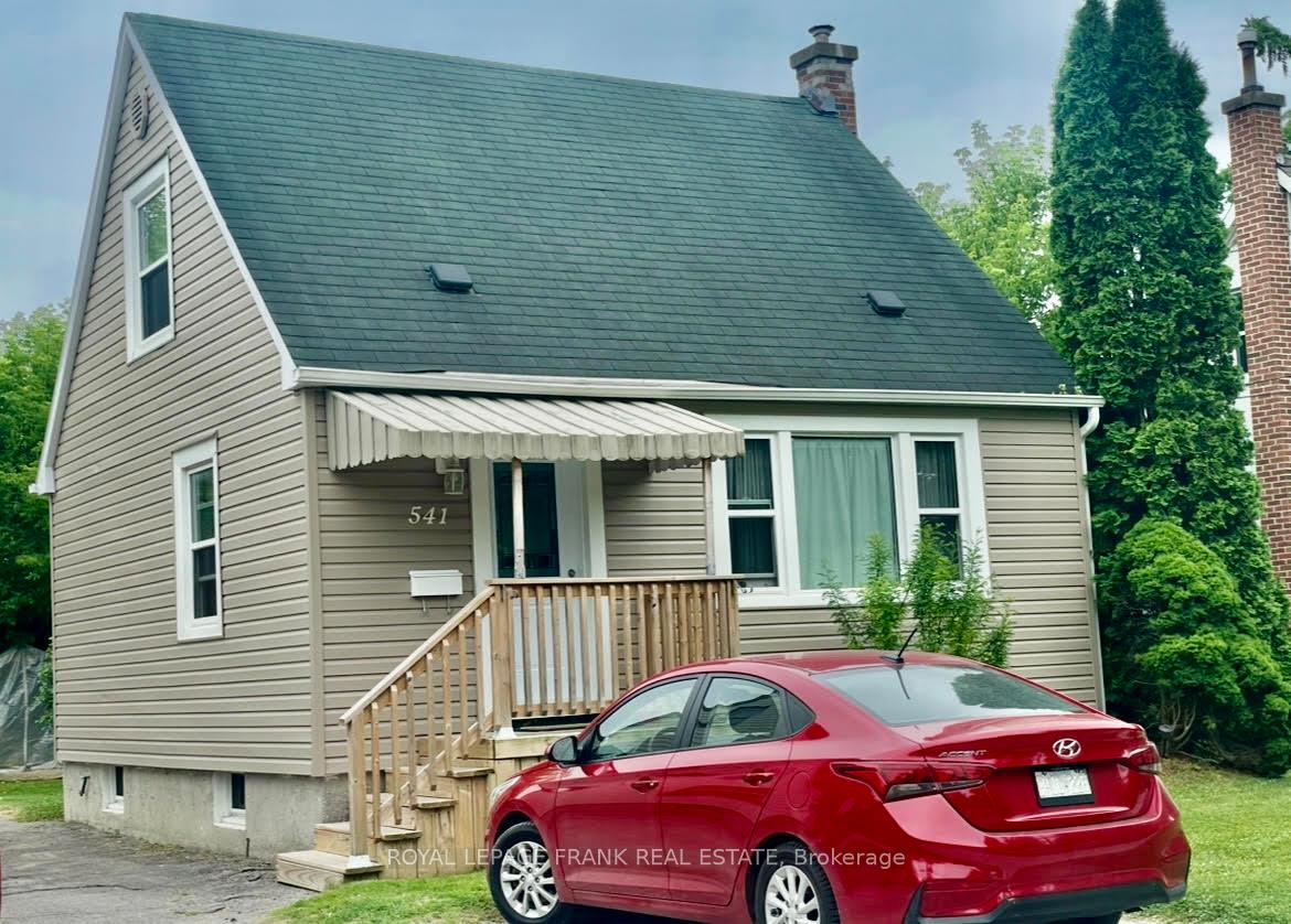 Photo 2 of 541 McKellar Street, Peterborough, Otonabee Ward 1 — HOMEH