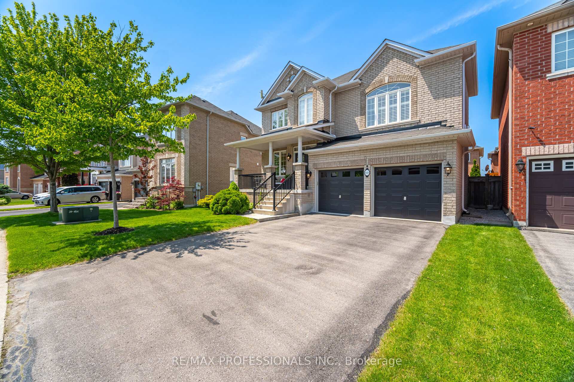 Photo 2 of 60 Acqua Drive, Vaughan, Vellore Village — HOMEH