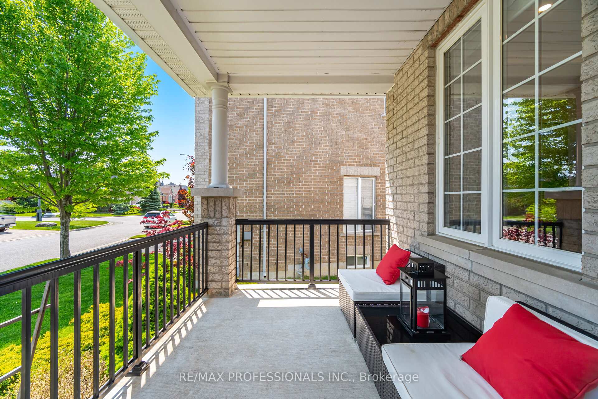 Photo 4 of 60 Acqua Drive, Vaughan, Vellore Village — HOMEH
