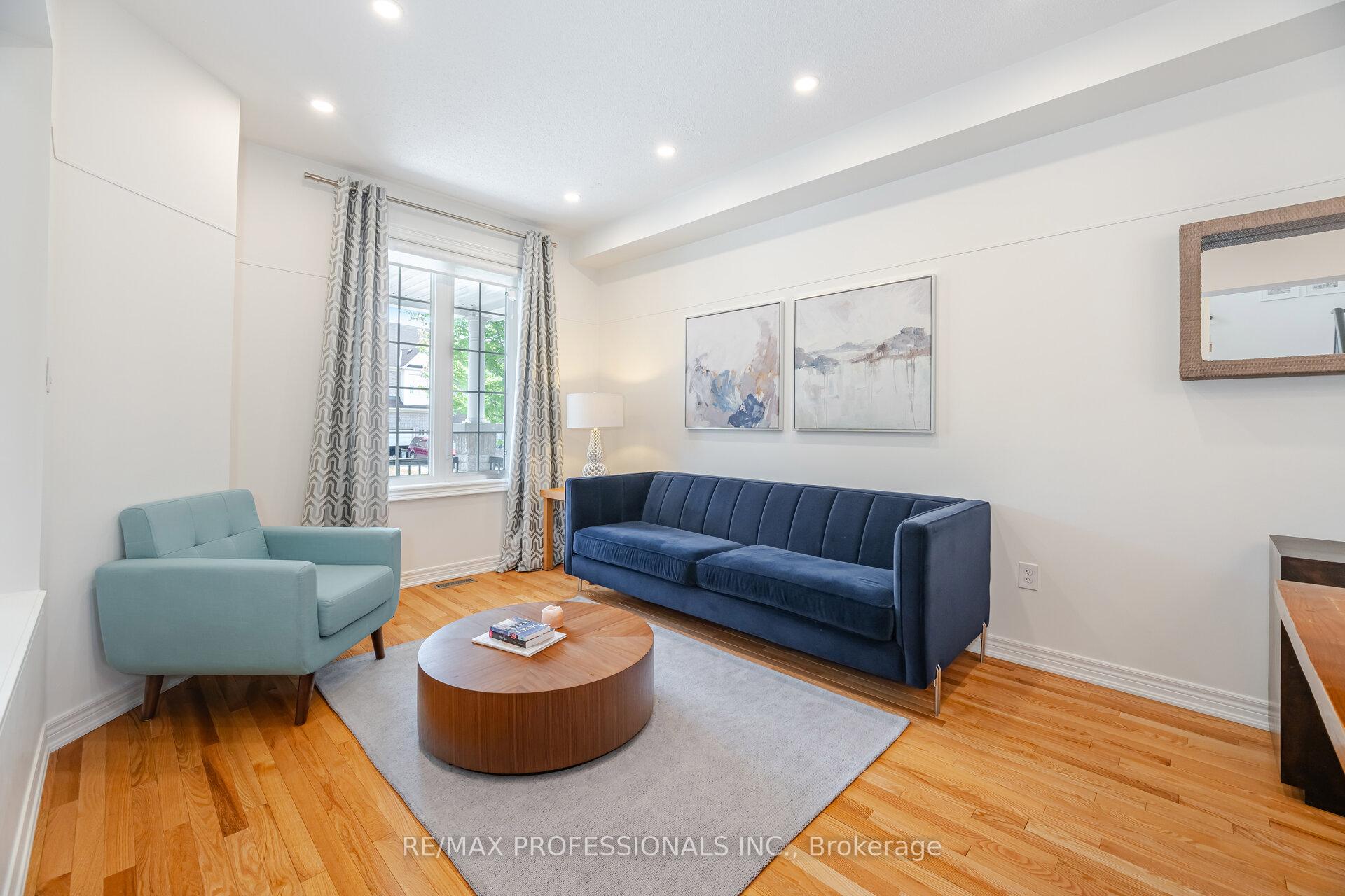 Photo 7 of 60 Acqua Drive, Vaughan, Vellore Village — HOMEH