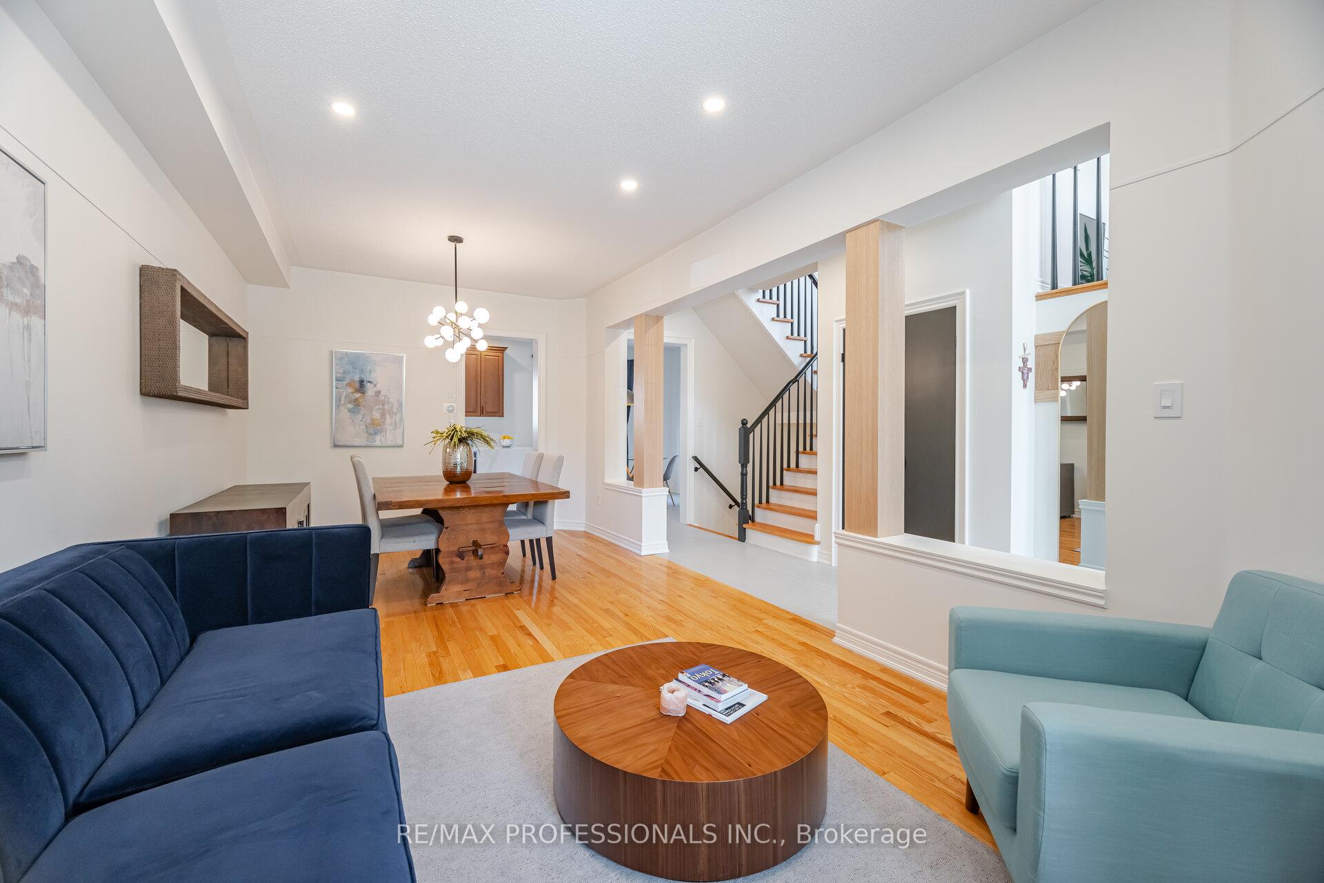 Photo 10 of 60 Acqua Drive, Vaughan, Vellore Village — HOMEH