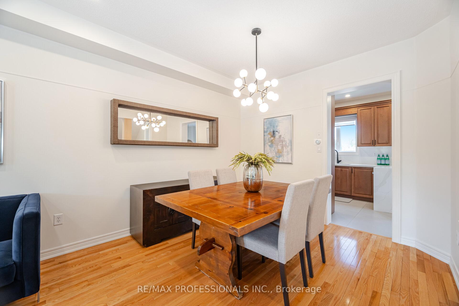 Photo 12 of 60 Acqua Drive, Vaughan, Vellore Village — HOMEH