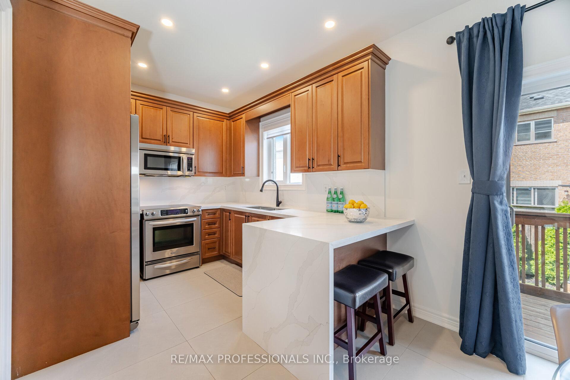 Photo 14 of 60 Acqua Drive, Vaughan, Vellore Village — HOMEH