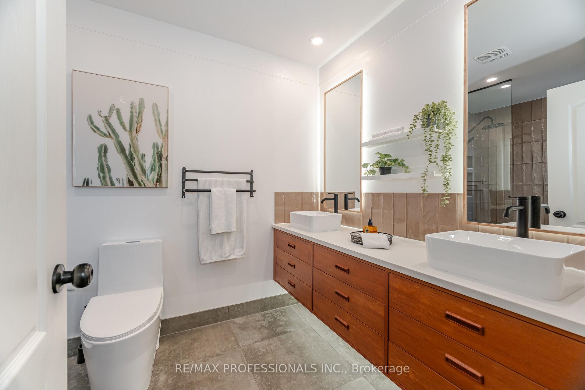 Photo 26 of 60 Acqua Drive, Vaughan, Vellore Village — HOMEH