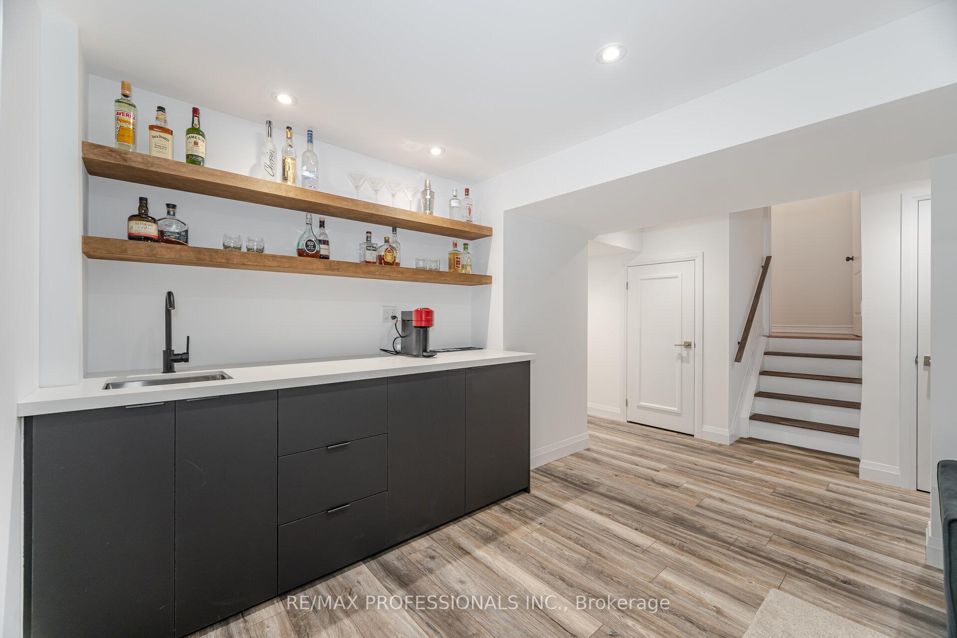Photo 34 of 60 Acqua Drive, Vaughan, Vellore Village — HOMEH