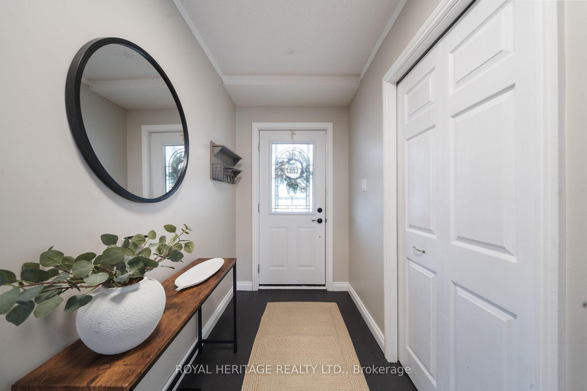 Photo 4 of 525 Prestwick Drive, Oshawa, McLaughlin — HOMEH
