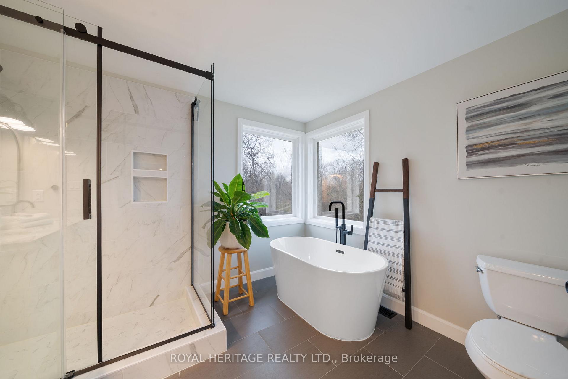 Photo 21 of 525 Prestwick Drive, Oshawa, McLaughlin — HOMEH