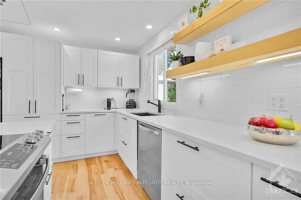 Photo 7 of 1556 Payette Drive, Ottawa, Bilberry Creek/Queenswood Heights — HOMEH