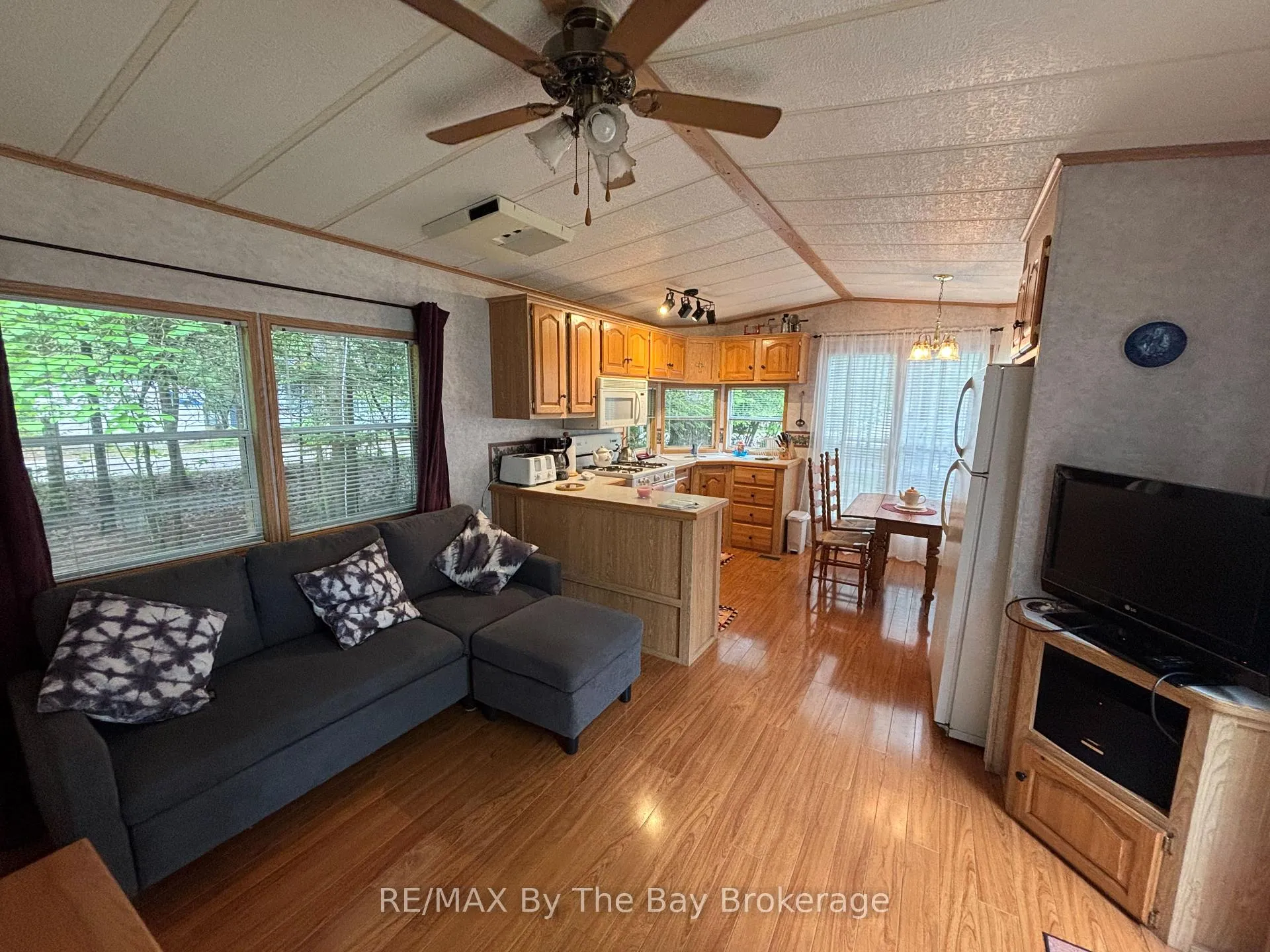 Photo 12 of Unit G4, 85 Theme Park Drive, Wasaga Beach — HOMEH