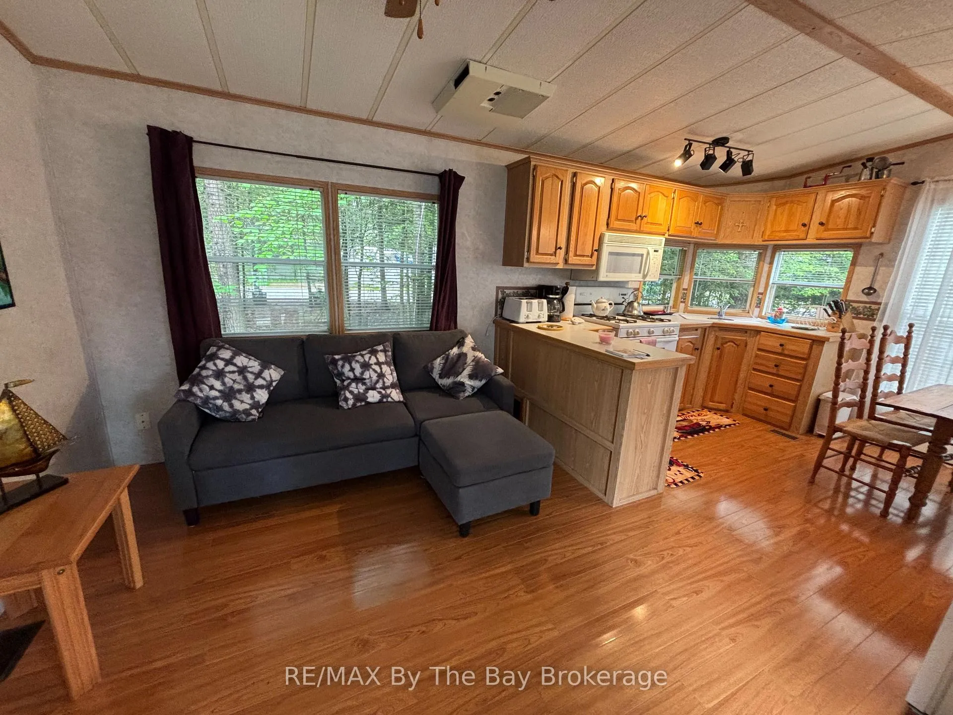 Photo 13 of Unit G4, 85 Theme Park Drive, Wasaga Beach — HOMEH