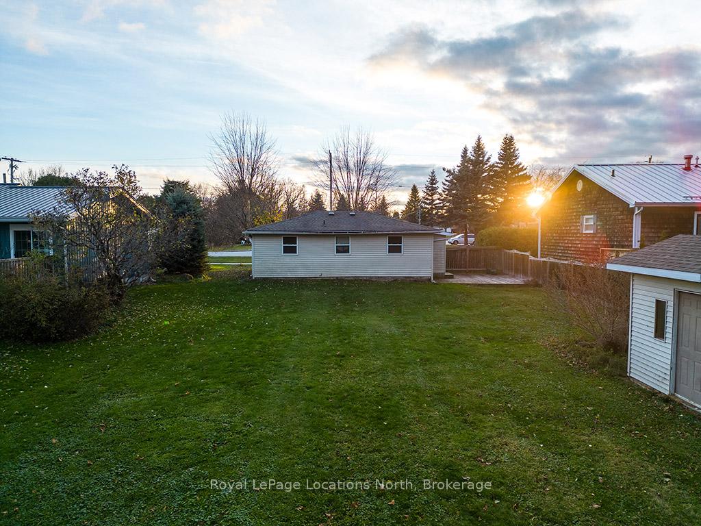 Photo 10 of 14 Napier Street E, Blue Mountains — HOMEH