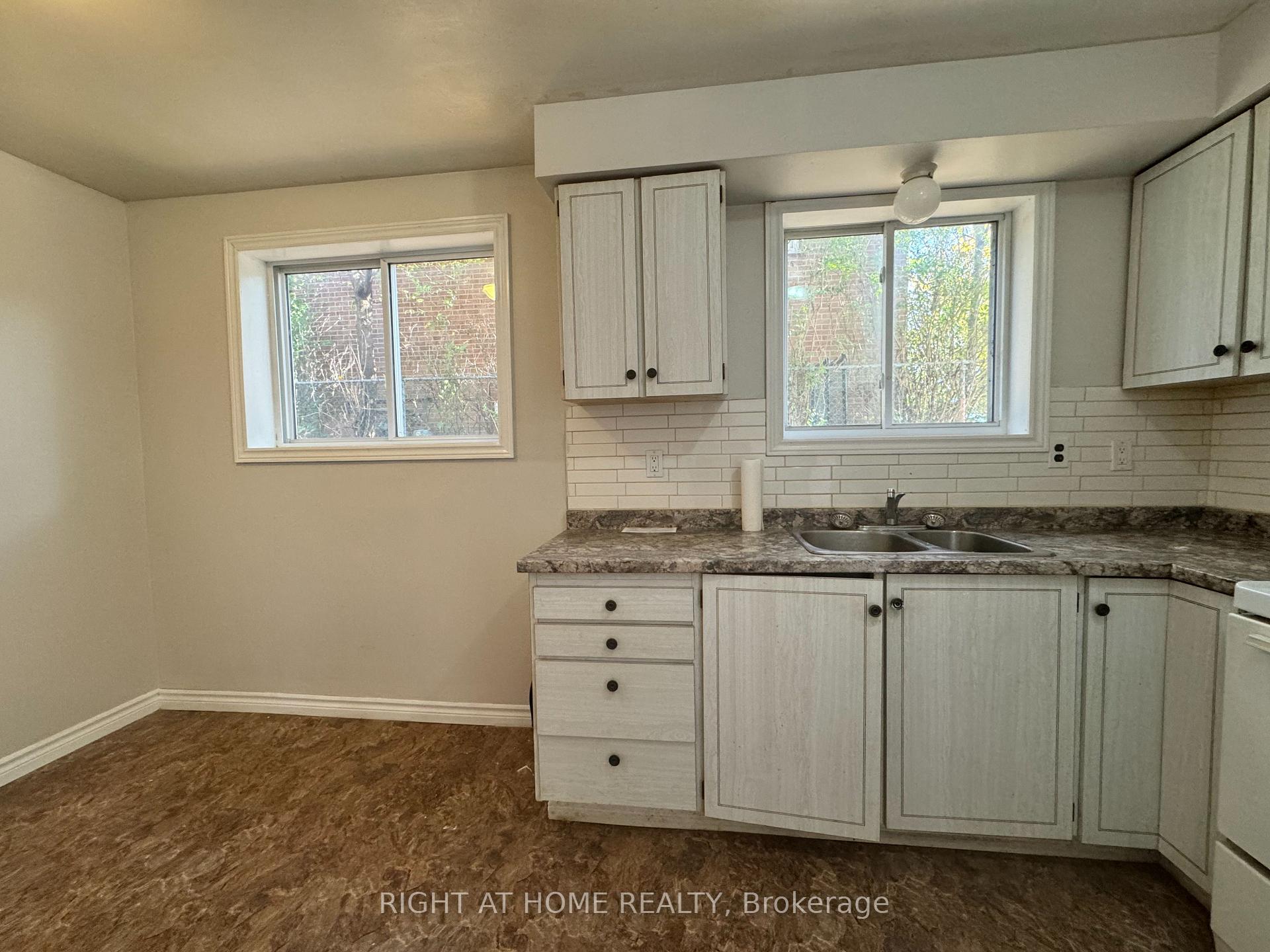 Photo 6 of Unit 2, 357 Dwight Avenue, Oshawa, Lakeview — HOMEH