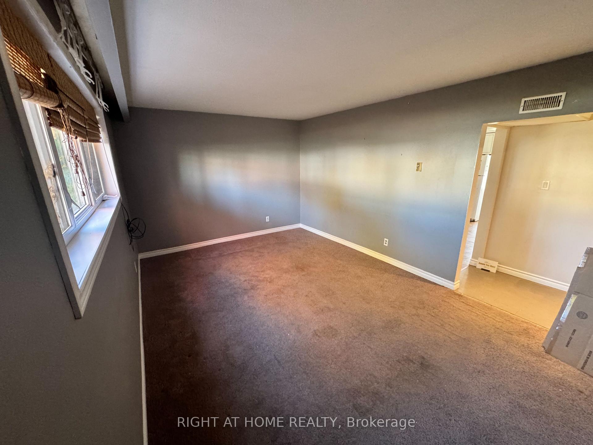 Photo 8 of Unit 2, 357 Dwight Avenue, Oshawa, Lakeview — HOMEH