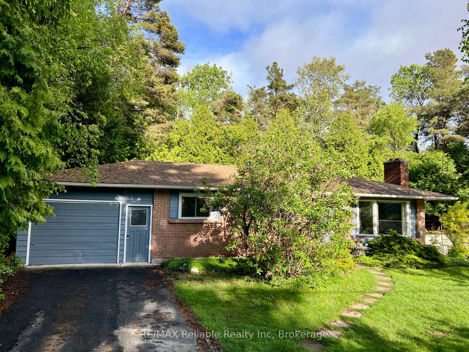 Photo 1 of 12 Stark Street, Bluewater, Bayfield — HOMEH