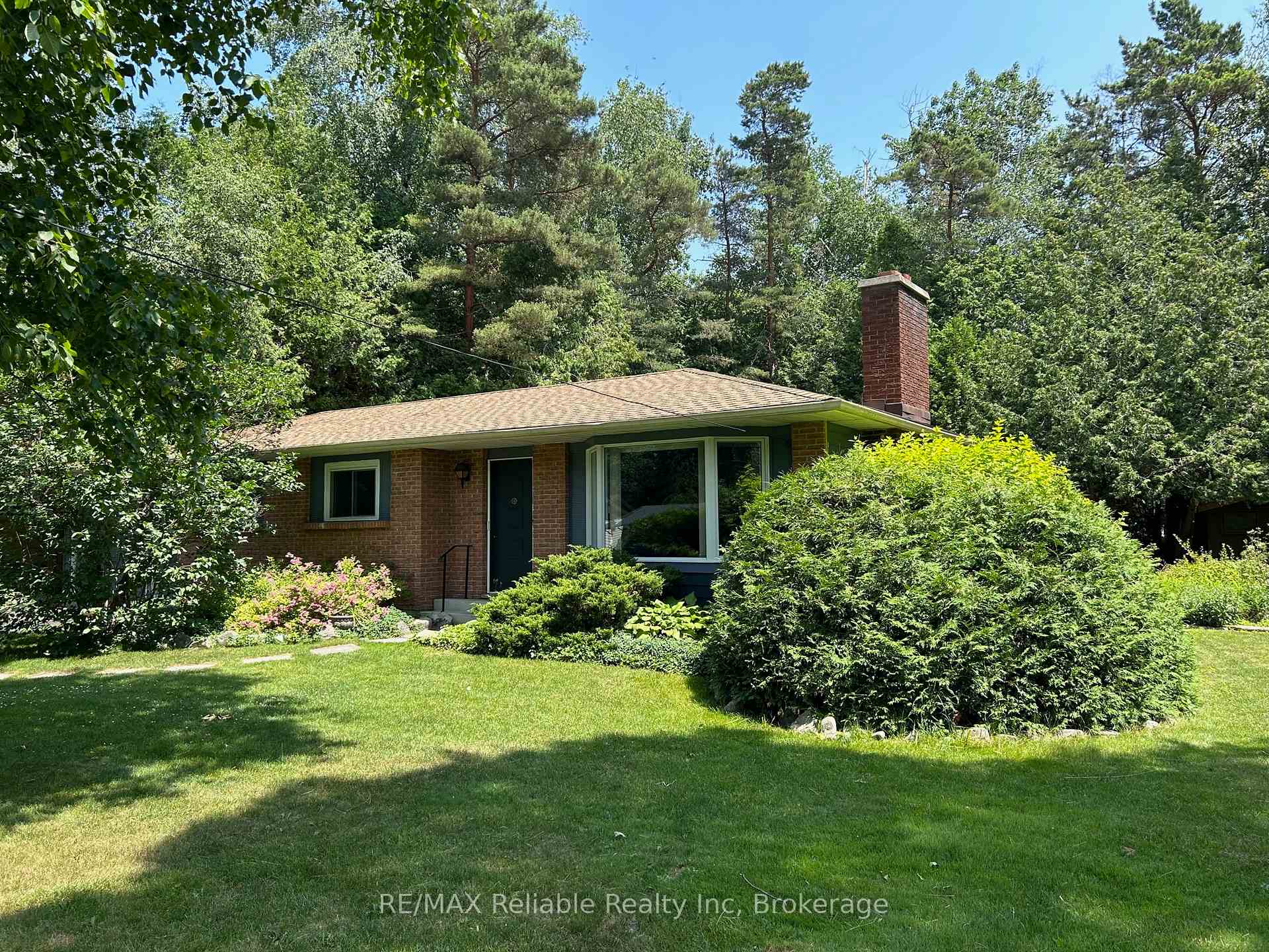 Photo 8 of 12 Stark Street, Bluewater, Bayfield — HOMEH