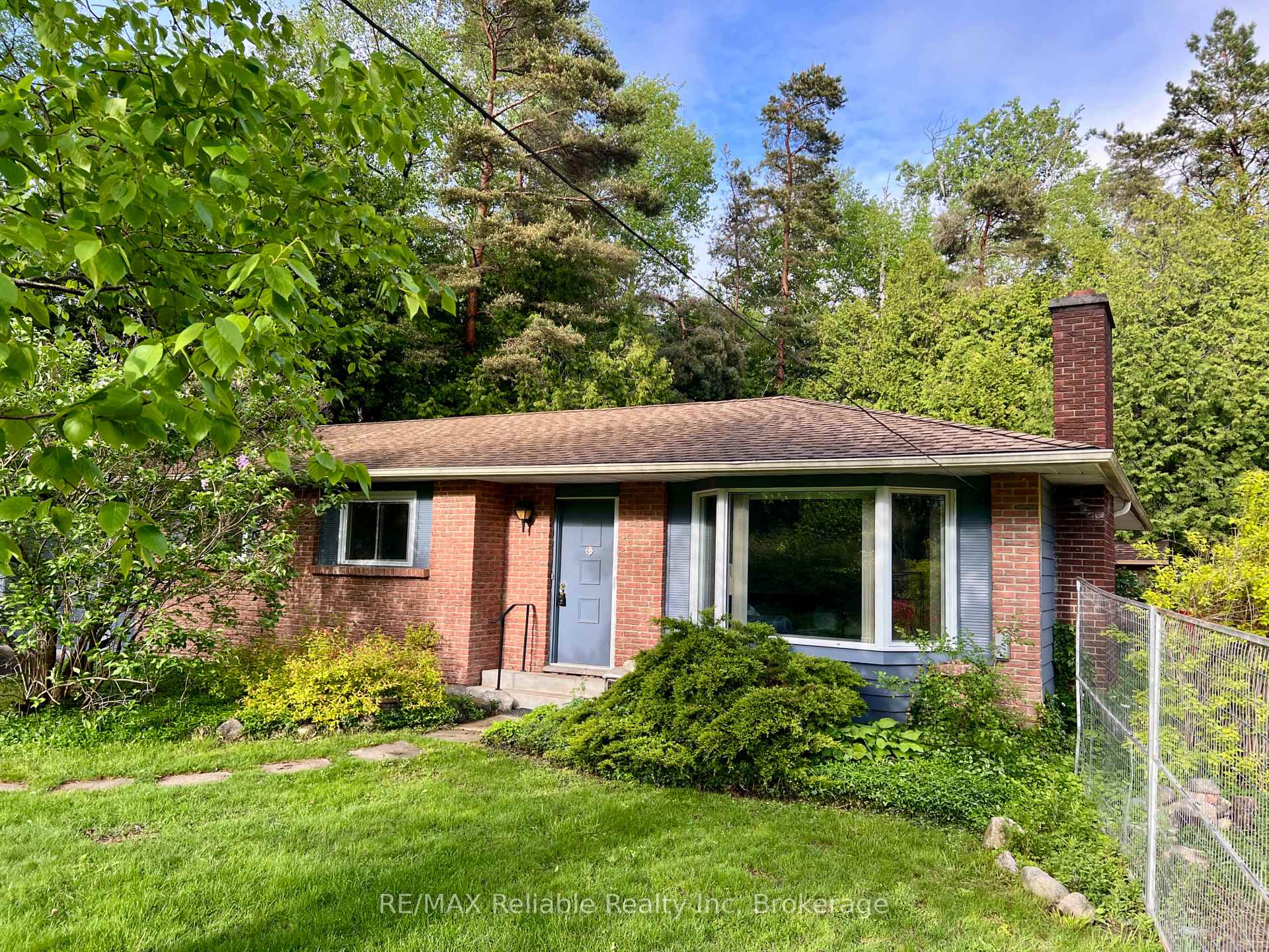 Photo 6 of 12 Stark Street, Bluewater, Bayfield — HOMEH