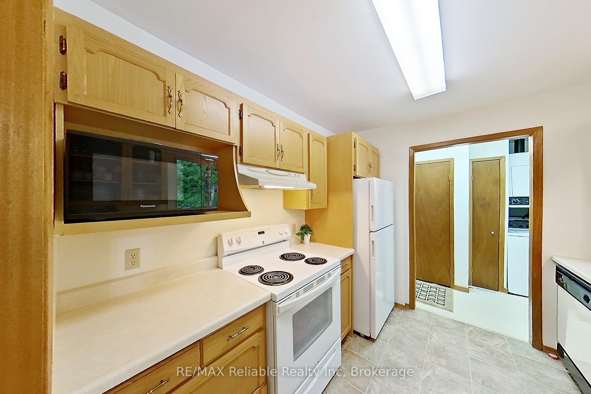 Photo 26 of 12 Stark Street, Bluewater, Bayfield — HOMEH