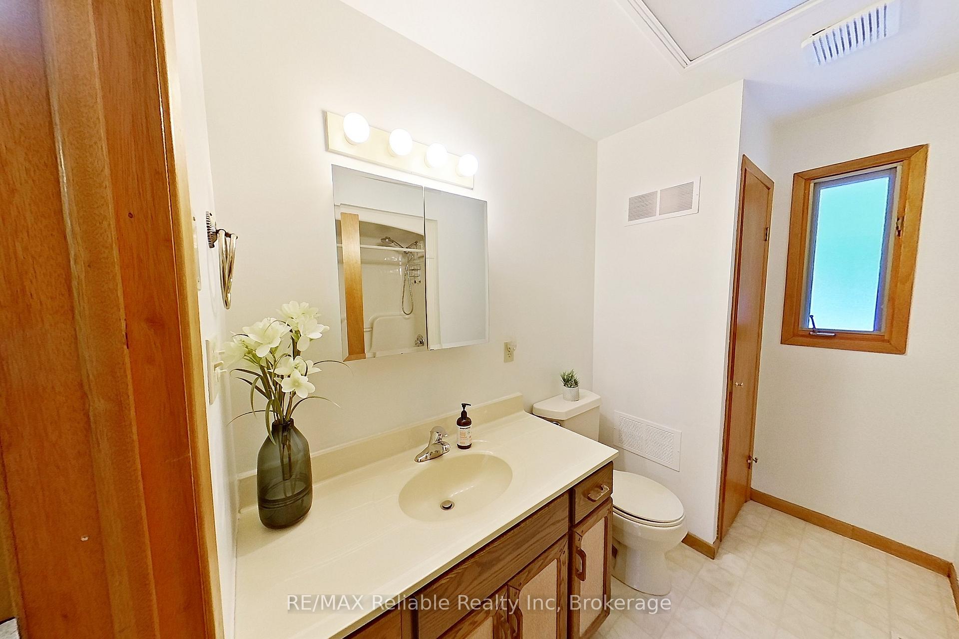 Photo 34 of 12 Stark Street, Bluewater, Bayfield — HOMEH