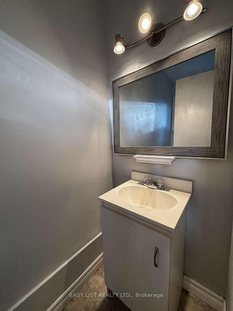 Photo 8 of 422 Maplewood Drive, Oshawa, O'Neill — HOMEH
