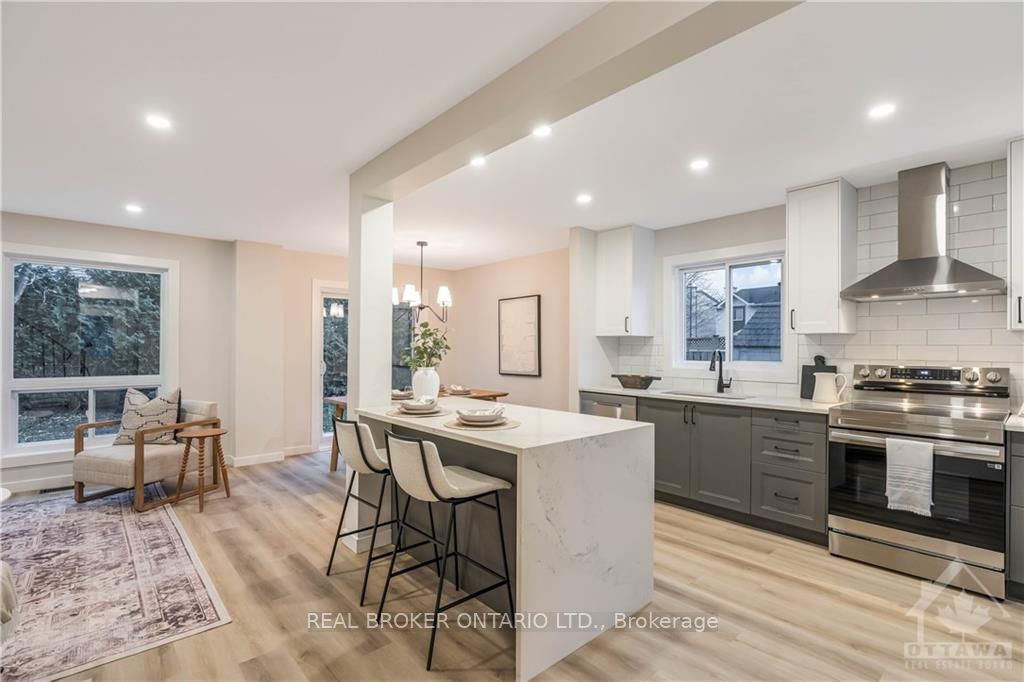 Photo 3 of 272 Cote Royale Crescent, Ottawa, Bilberry Creek/Queenswood Heights — HOMEH