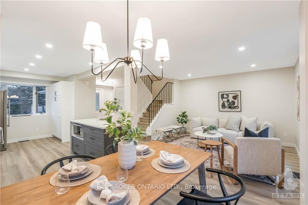 Photo 16 of 272 Cote Royale Crescent, Ottawa, Bilberry Creek/Queenswood Heights — HOMEH