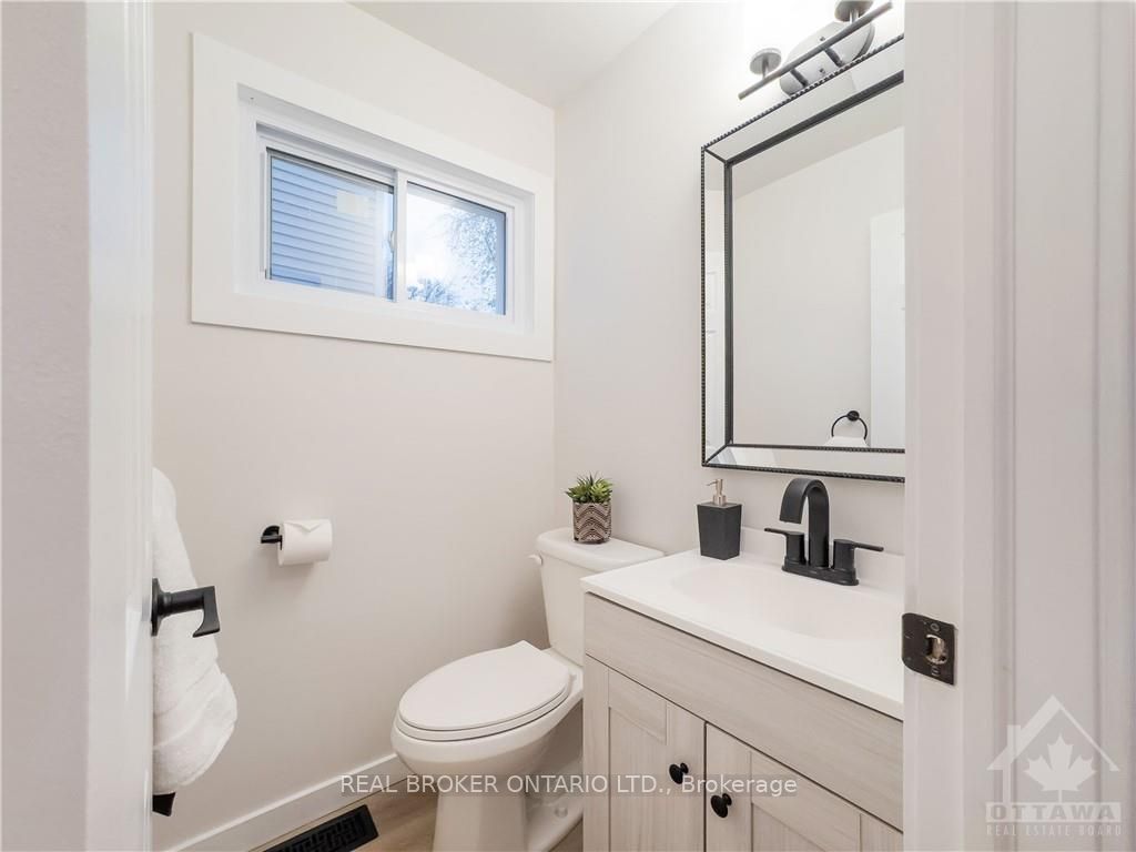 Photo 26 of 272 Cote Royale Crescent, Ottawa, Bilberry Creek/Queenswood Heights — HOMEH