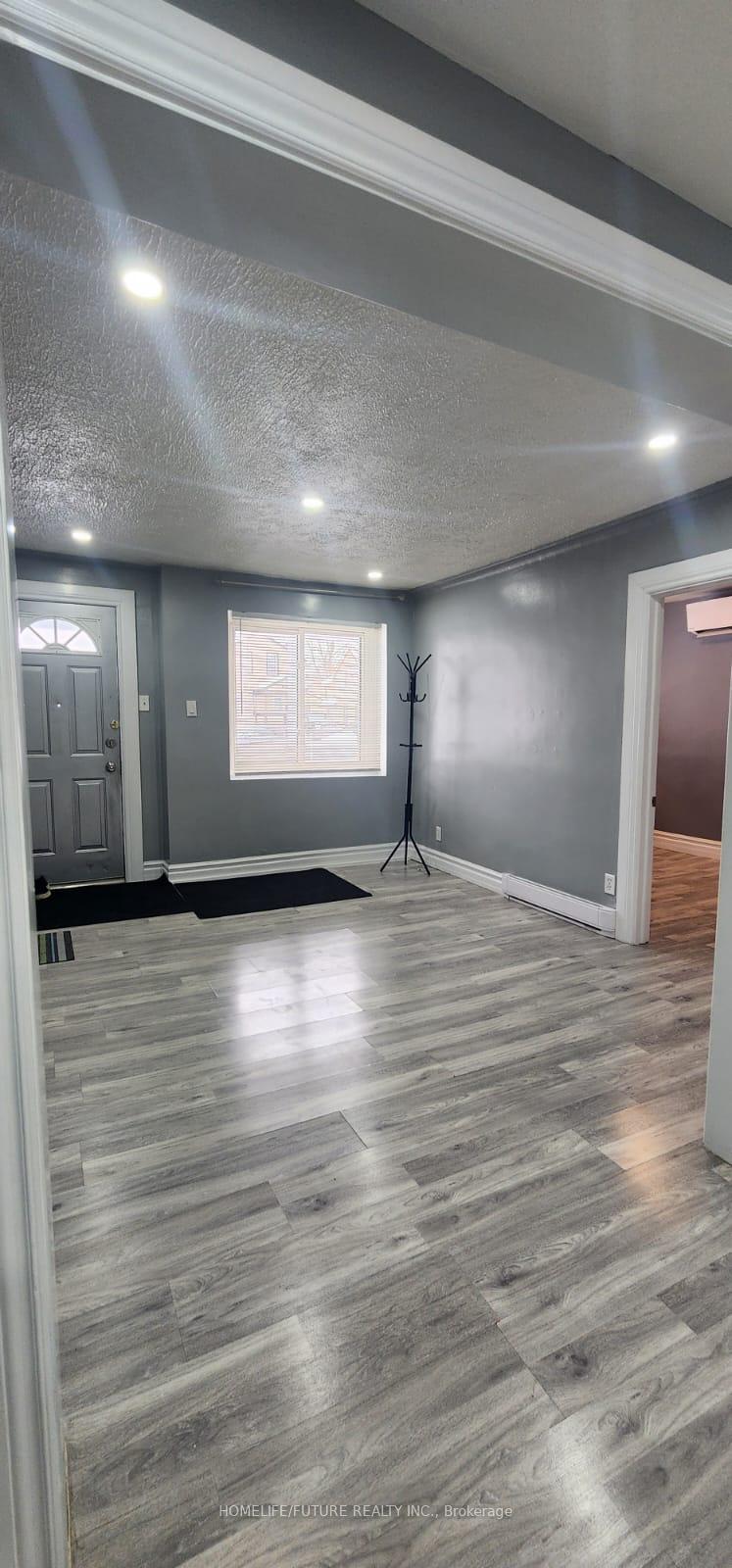 Photo 16 of 218 Oshawa Boulevard S, Oshawa, Central — HOMEH