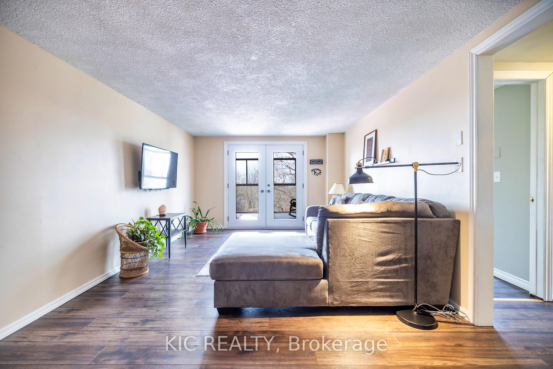Photo 15 of 648 Annandale Street, Oshawa, Donevan — HOMEH