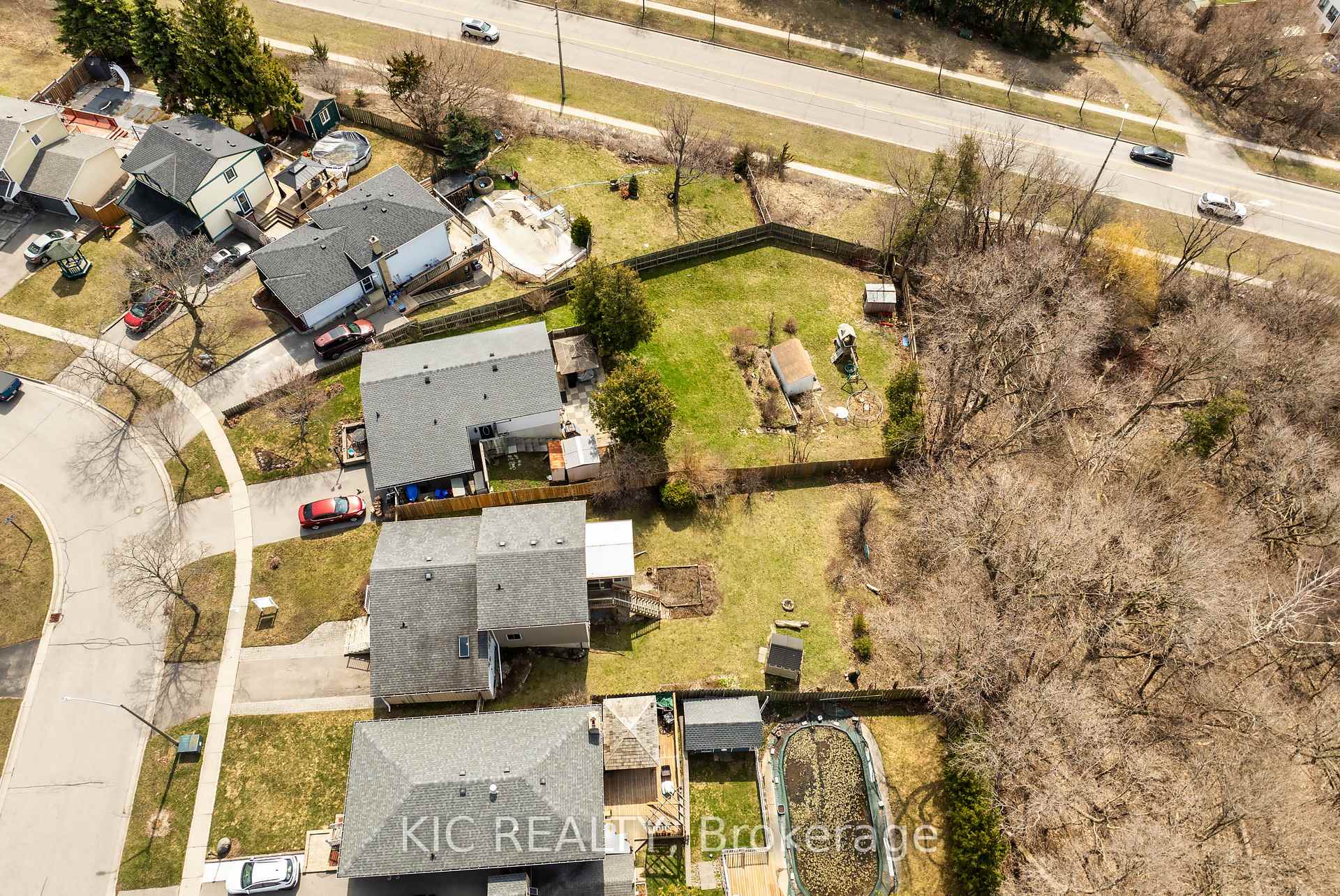 Photo 33 of 648 Annandale Street, Oshawa, Donevan — HOMEH