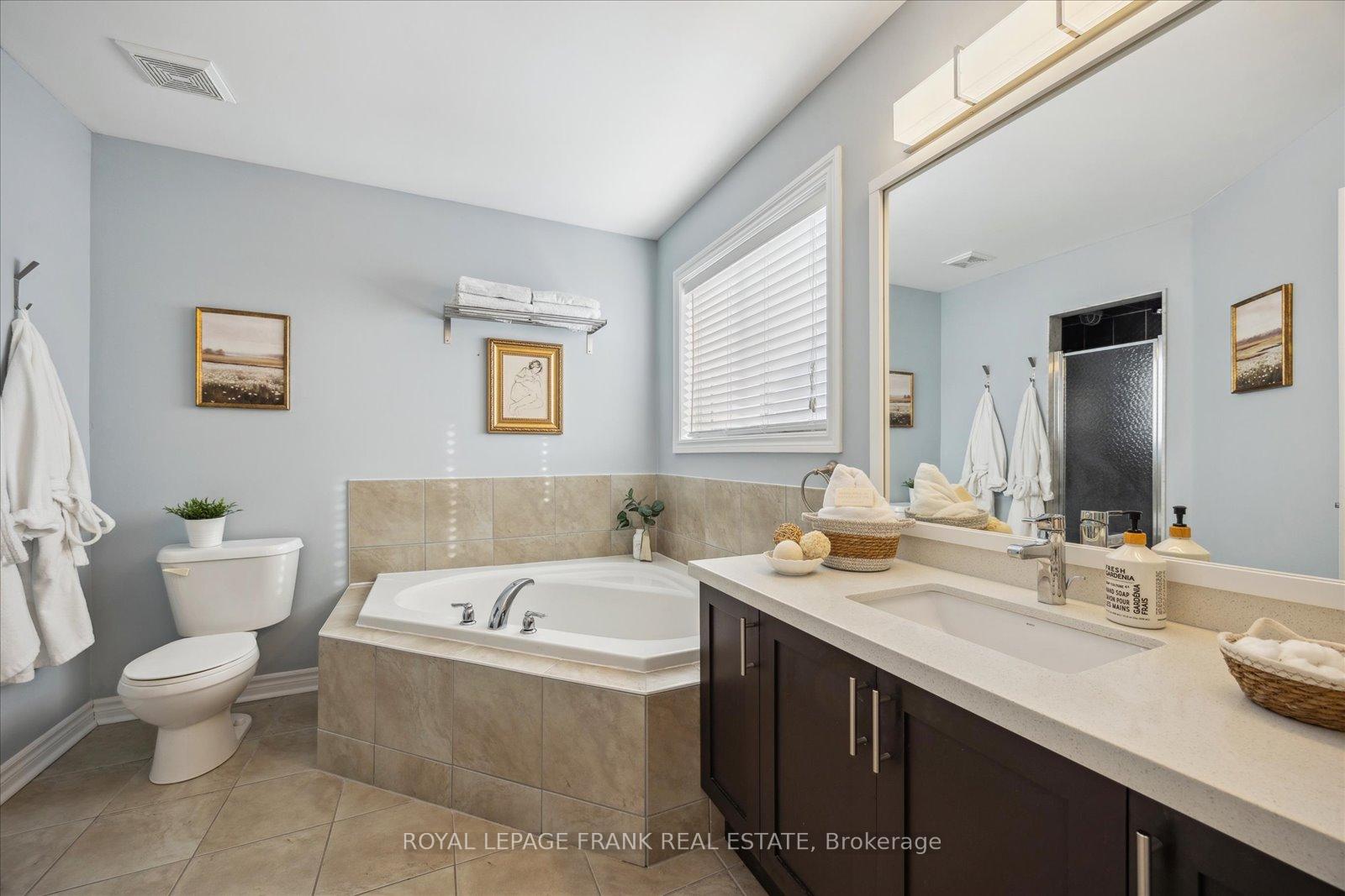 Photo 19 of 37 Shrewsbury Drive, Whitby, Brooklin — HOMEH
