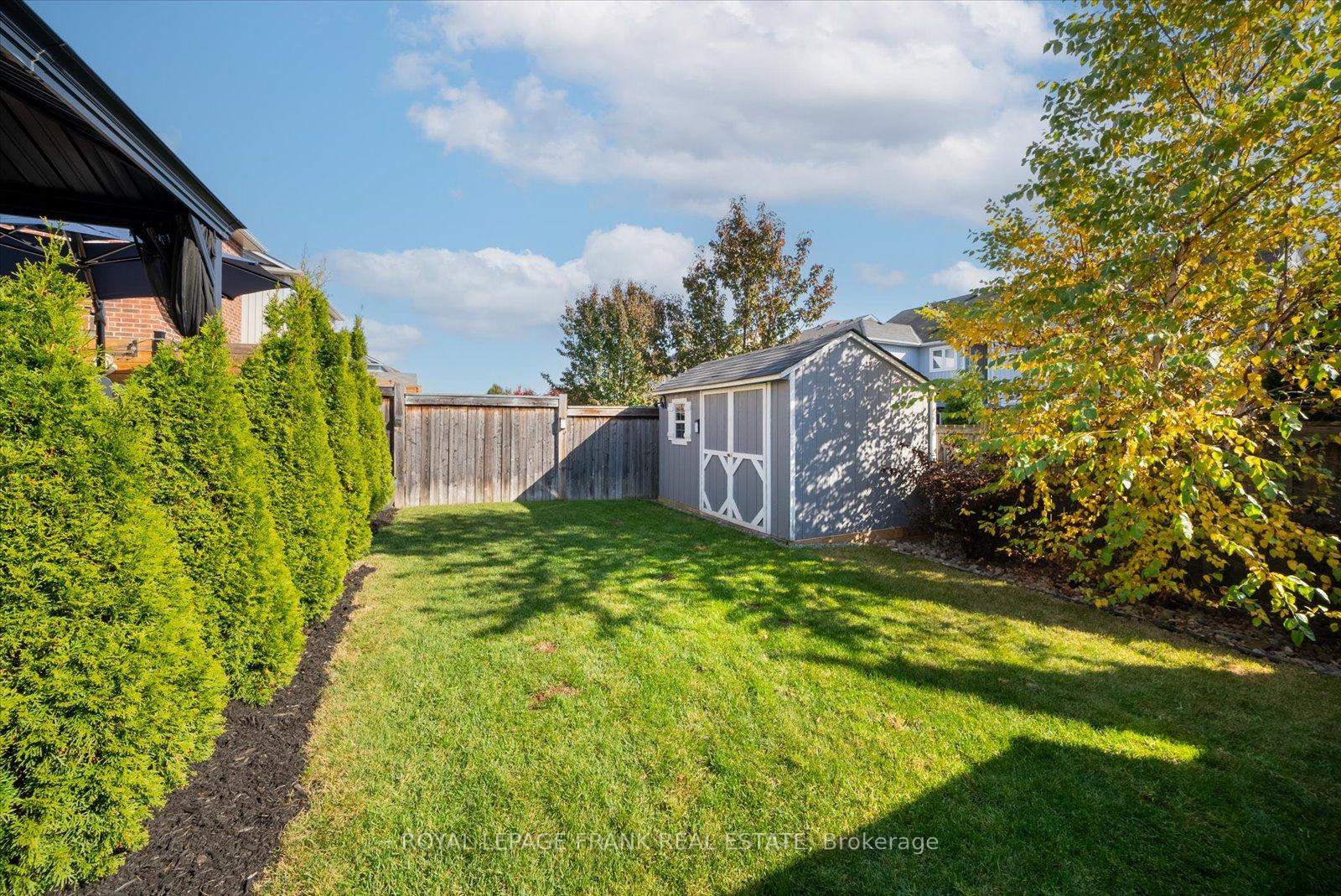 Photo 37 of 37 Shrewsbury Drive, Whitby, Brooklin — HOMEH