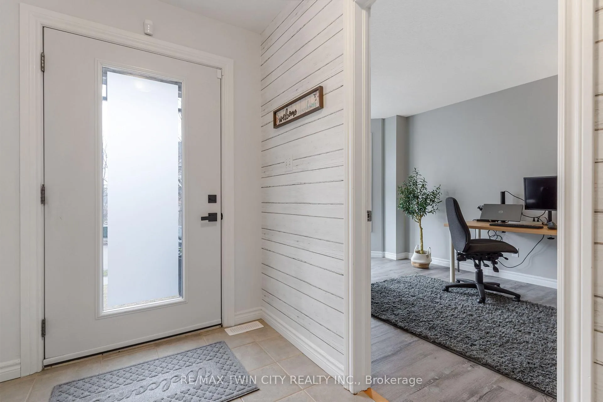 Photo 13 of 739 Butternut Avenue, Waterloo — HOMEH