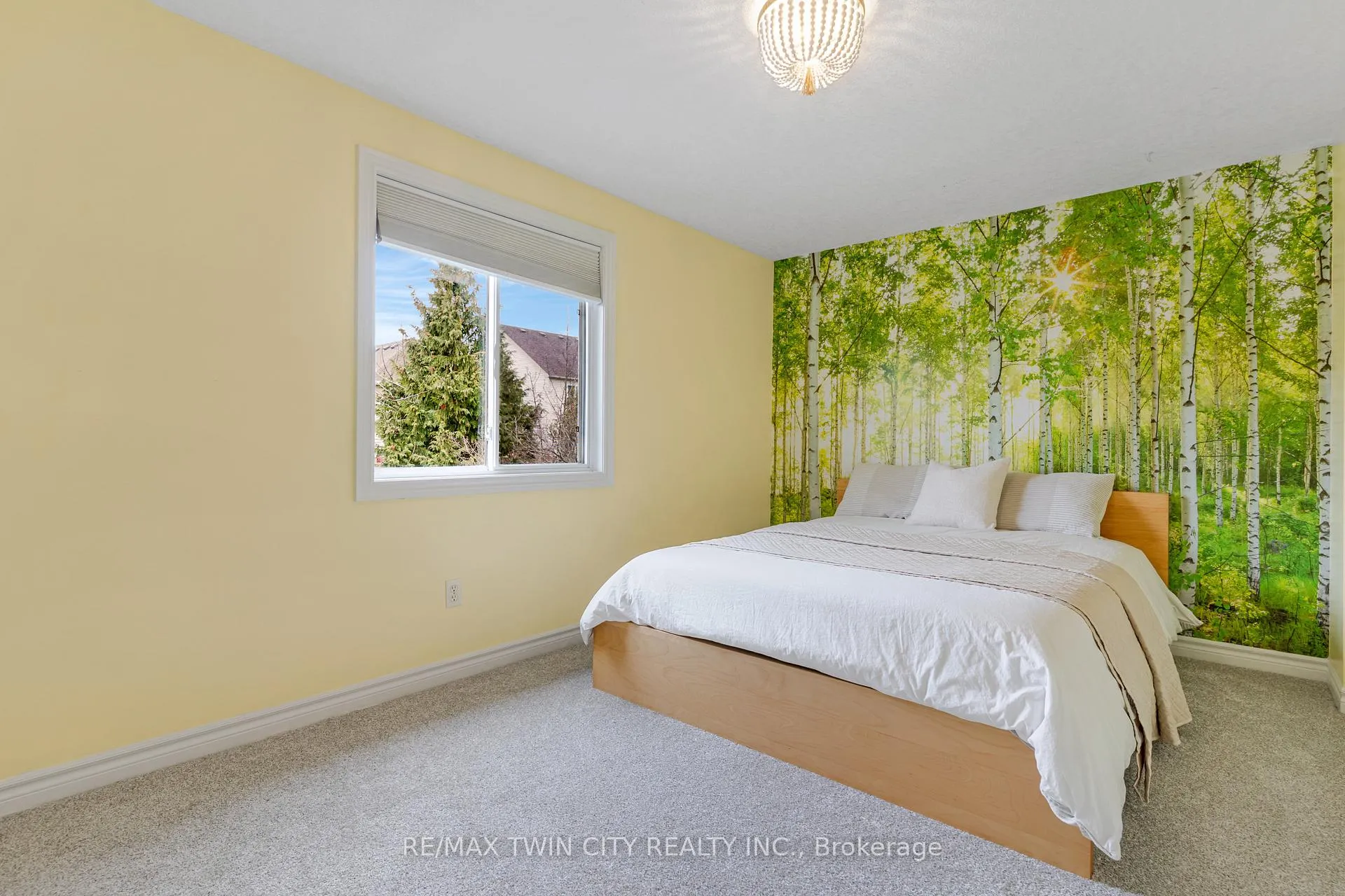 Photo 21 of 739 Butternut Avenue, Waterloo — HOMEH