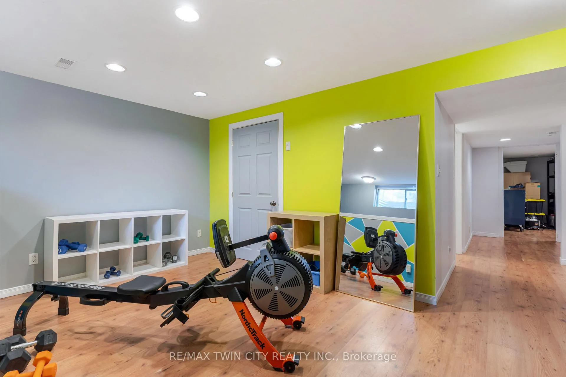 Photo 37 of 739 Butternut Avenue, Waterloo — HOMEH