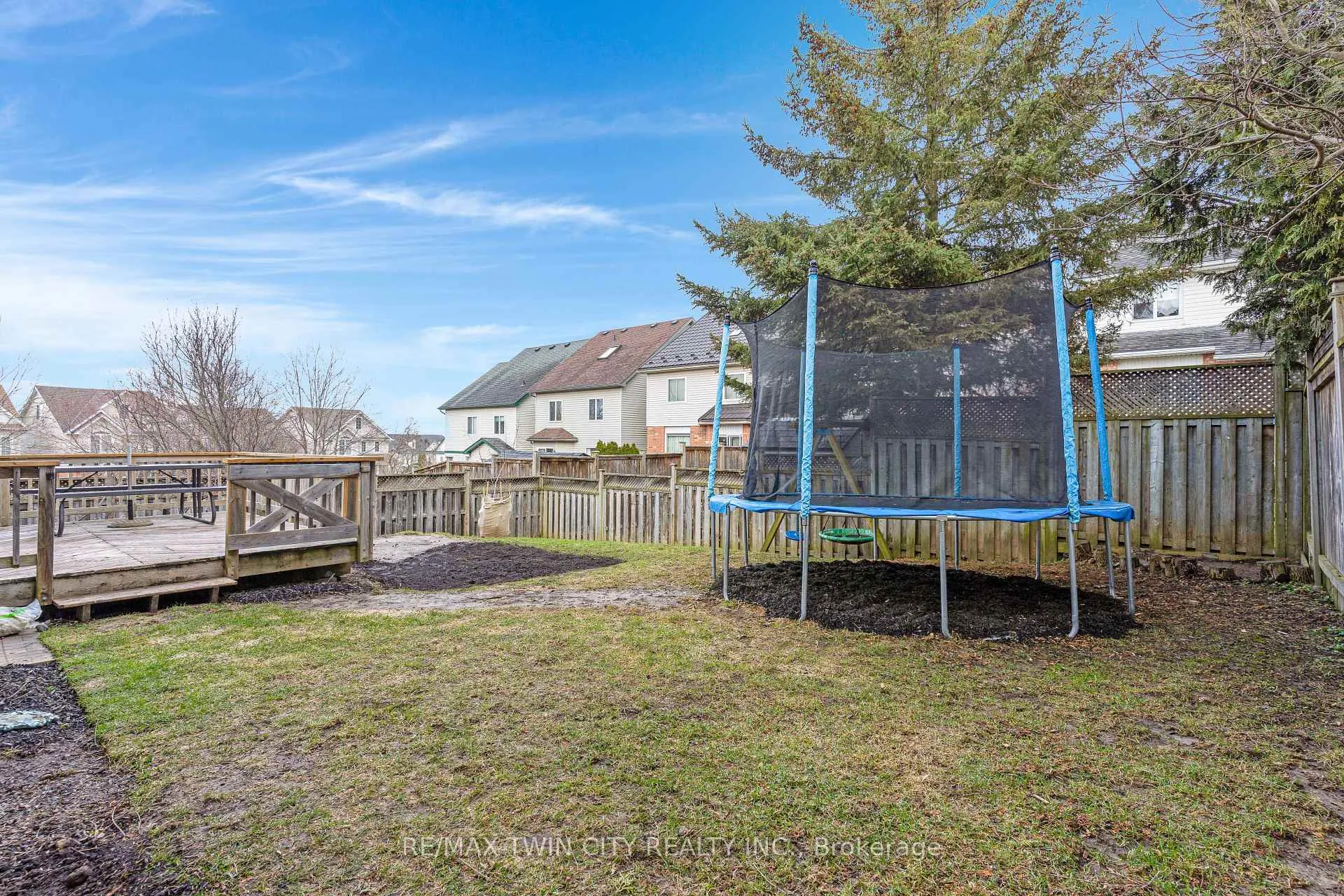 Photo 41 of 739 Butternut Avenue, Waterloo — HOMEH