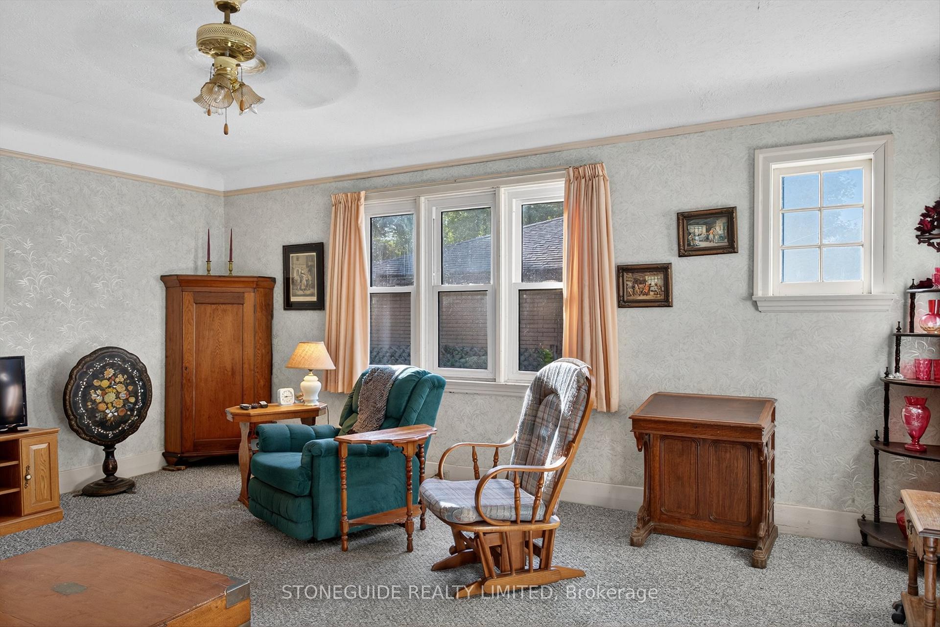 Photo 6 of 634 Armour Road, Peterborough, Ashburnham Ward 4 — HOMEH
