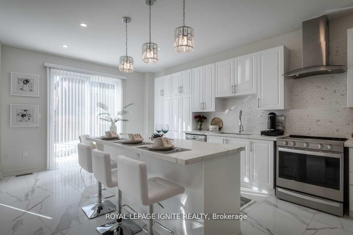 Photo 9 of Unit Main, 2524 Bandsman Crescent, Oshawa, Windfields — HOMEH
