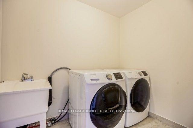 Photo 26 of Unit Main, 2524 Bandsman Crescent, Oshawa, Windfields — HOMEH