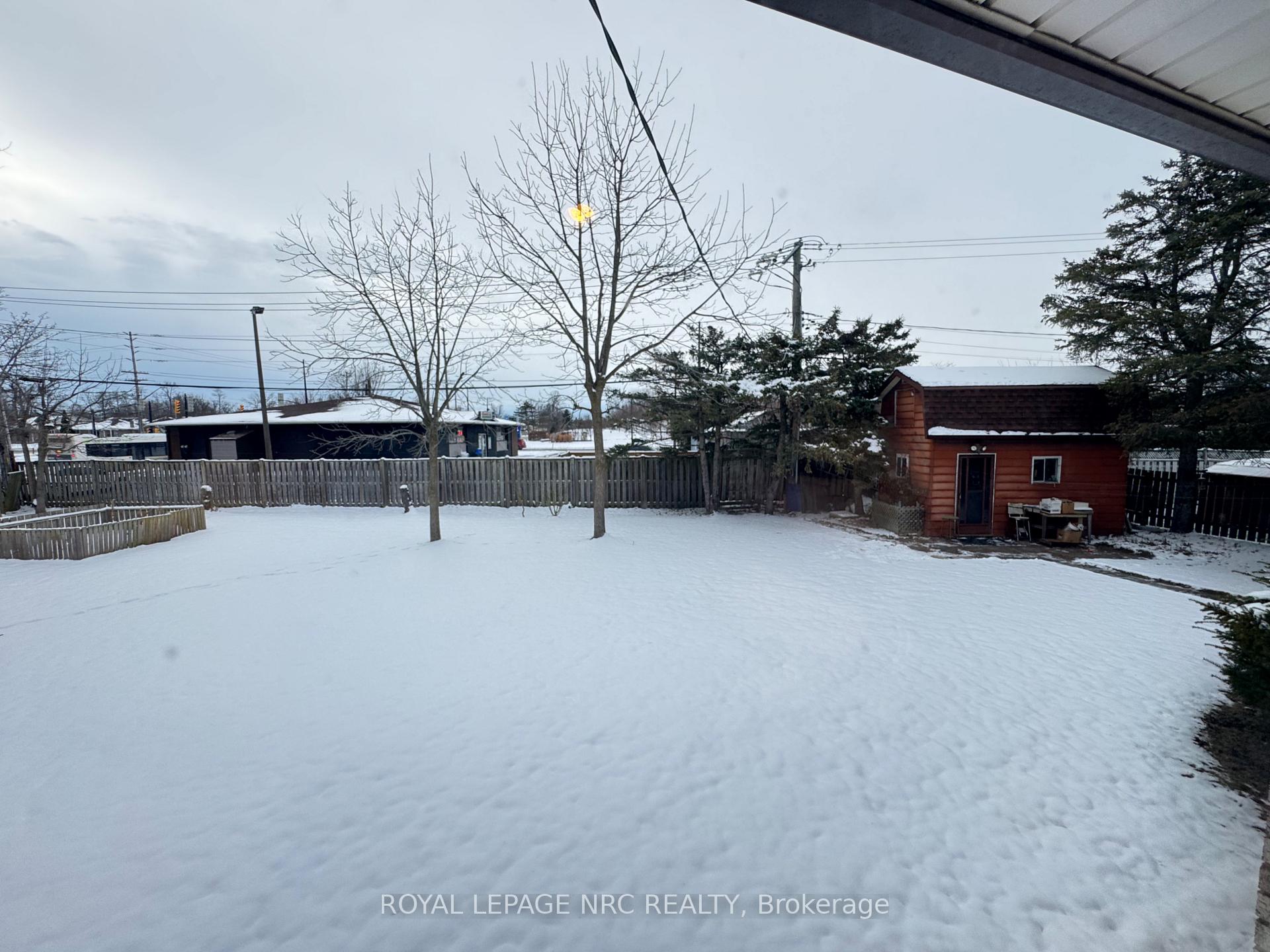 Photo 5 of 94 Pinehurst Drive, Welland, N. Welland — HOMEH