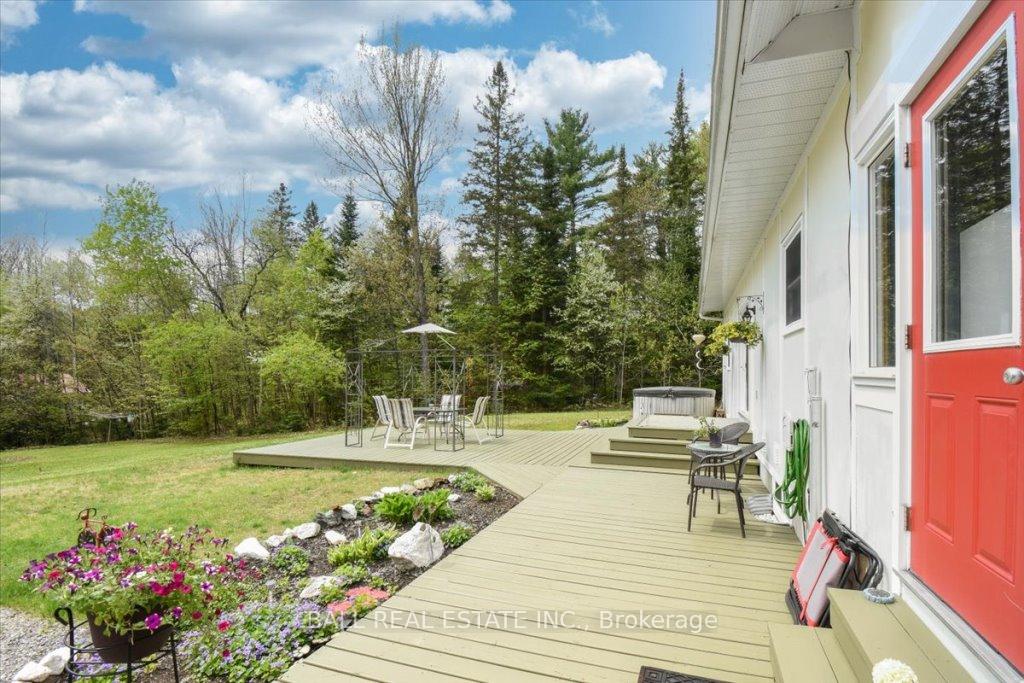 Photo 16 of 27 Vanluven Lane, Bancroft, Bancroft Ward — HOMEH