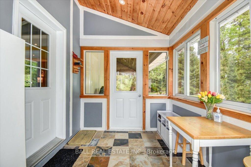 Photo 17 of 27 Vanluven Lane, Bancroft, Bancroft Ward — HOMEH