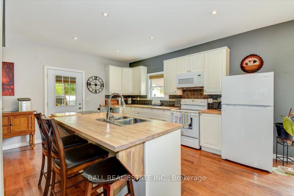 Photo 19 of 27 Vanluven Lane, Bancroft, Bancroft Ward — HOMEH