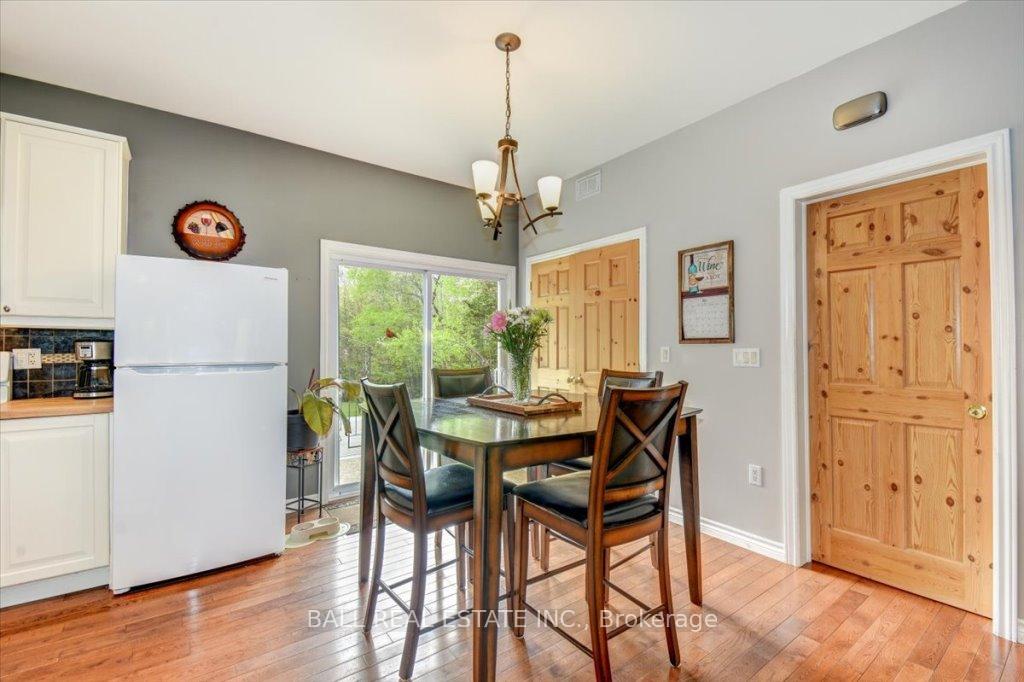Photo 23 of 27 Vanluven Lane, Bancroft, Bancroft Ward — HOMEH