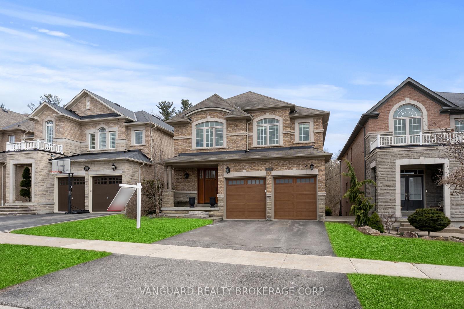 Photo 3 of 611 Davos Road, Vaughan, Vellore Village — HOMEH