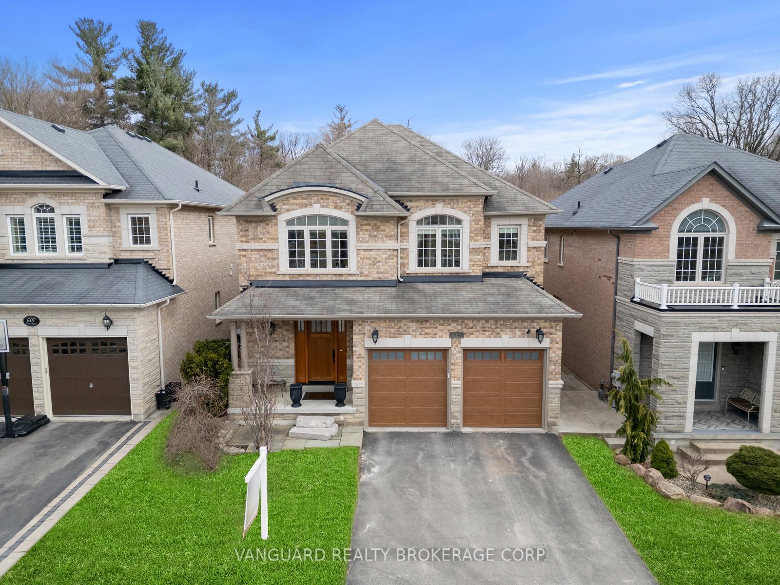 Photo 4 of 611 Davos Road, Vaughan, Vellore Village — HOMEH