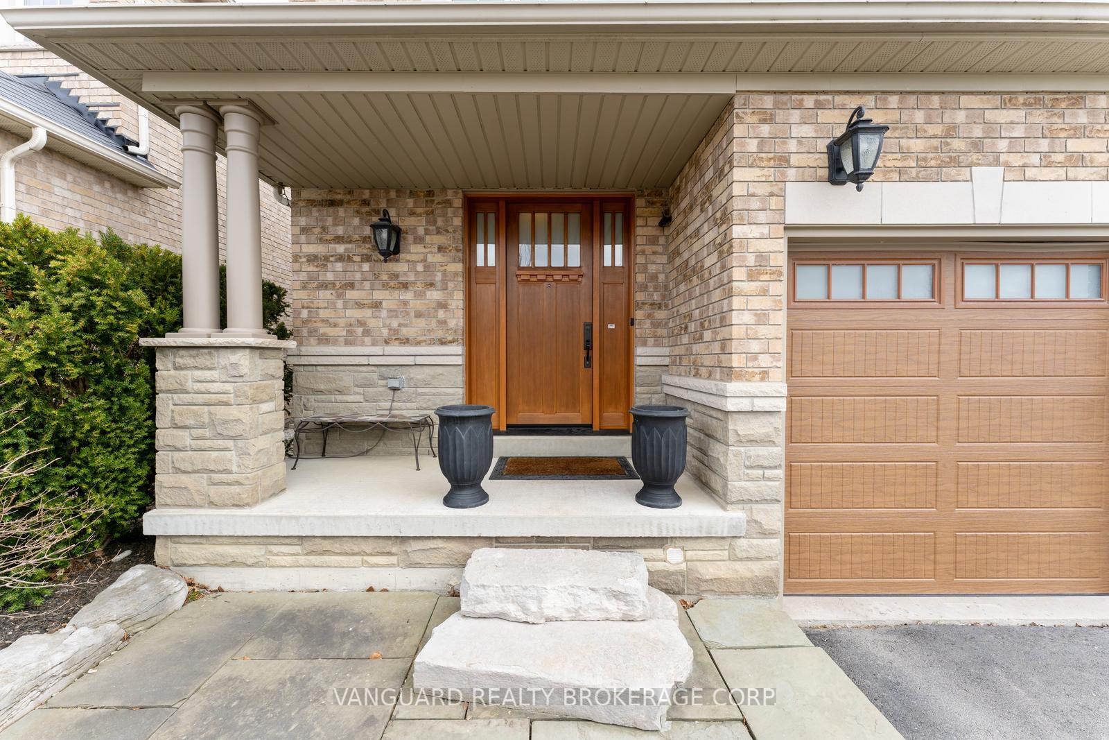 Photo 5 of 611 Davos Road, Vaughan, Vellore Village — HOMEH